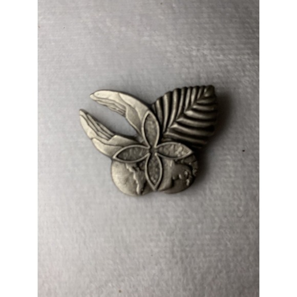 The Unbranded Brand Jewelry - Vintage 925 Sterling Silver Pin/Brooch Pray For Peace